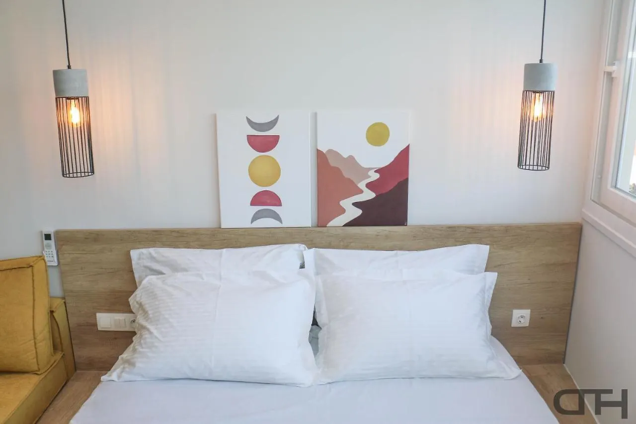 New Deluxe Studio 3 Downtown Thessaloniki - Fully Equiped 0*,  Greece